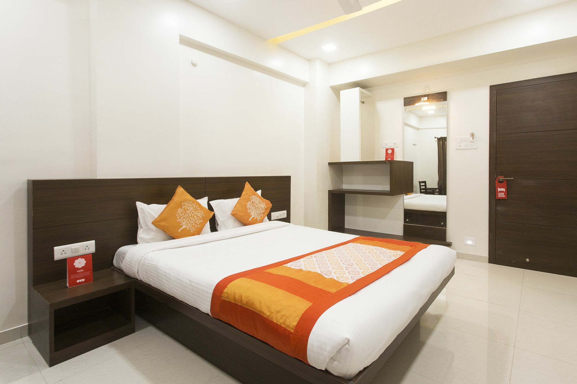 Oyo 10352 Hotel Vishwas Yerandwane Dış mekan fotoğraf